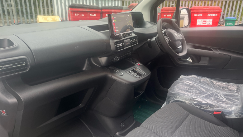 Peugeot Partner Standard Diesel 1.5 BlueHDi 130 Asphalt Van EAT8